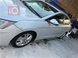 هیوندای ئەلەنترا